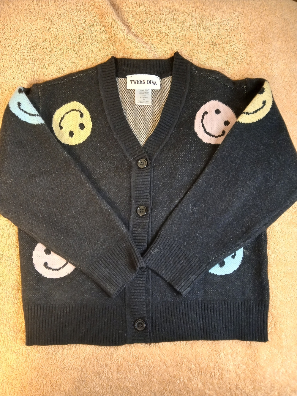 Tween Diva Girls Sweater Size 6X Black Muti Color Smiley Face Button-up